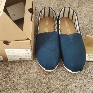 Toms Majolica Blue Heritage Canvas Shoes